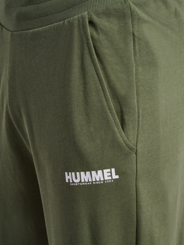Hummel hmlLEGACY TAPERED PANTS DEEP LICHEN GREEN XL